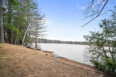 7&8 Spruce Lane Sandown NH 03873