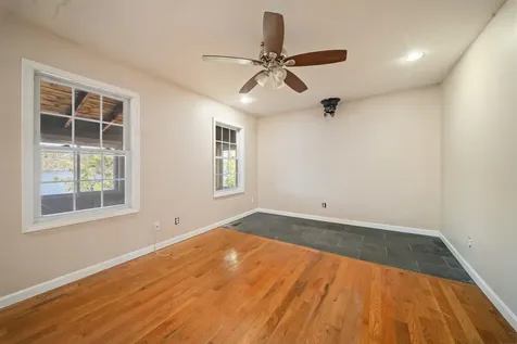 7&8 Spruce Lane Sandown NH 03873