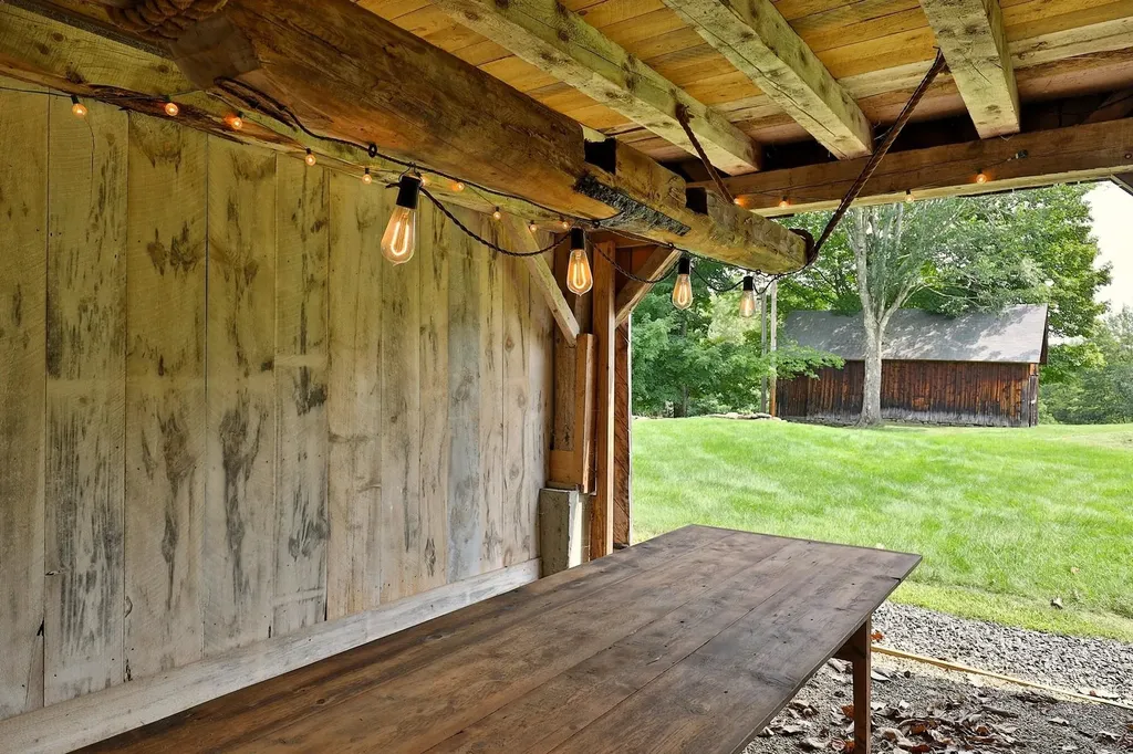 76 Goldthwaite Road Chester VT 05143