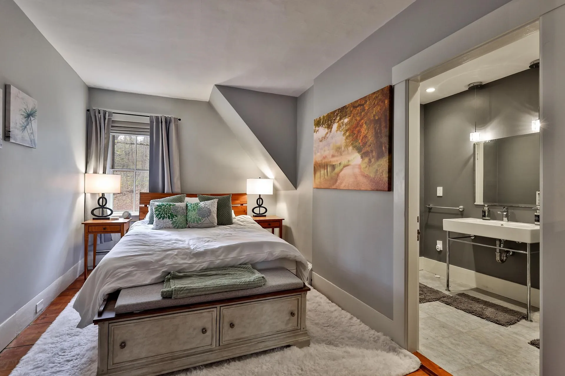 76 Goldthwaite Road Chester VT 05143