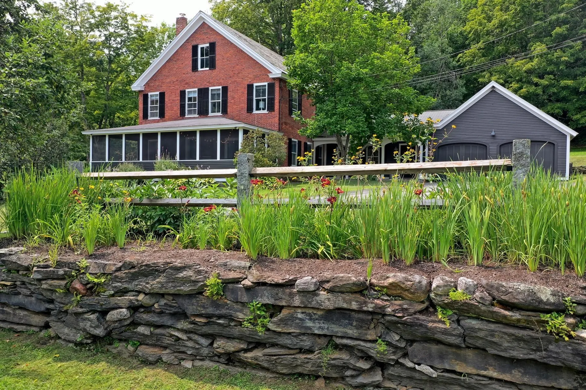 76 Goldthwaite Road Chester VT 05143