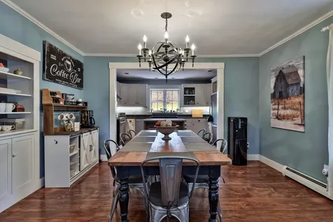 76 Goldthwaite Road Chester VT 05143
