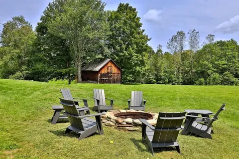 76 Goldthwaite Road Chester VT 05143