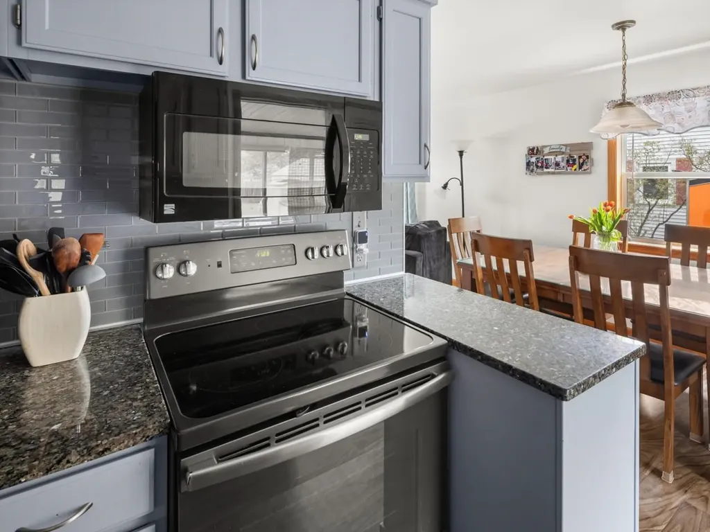 2083 North Avenue Burlington VT 05408