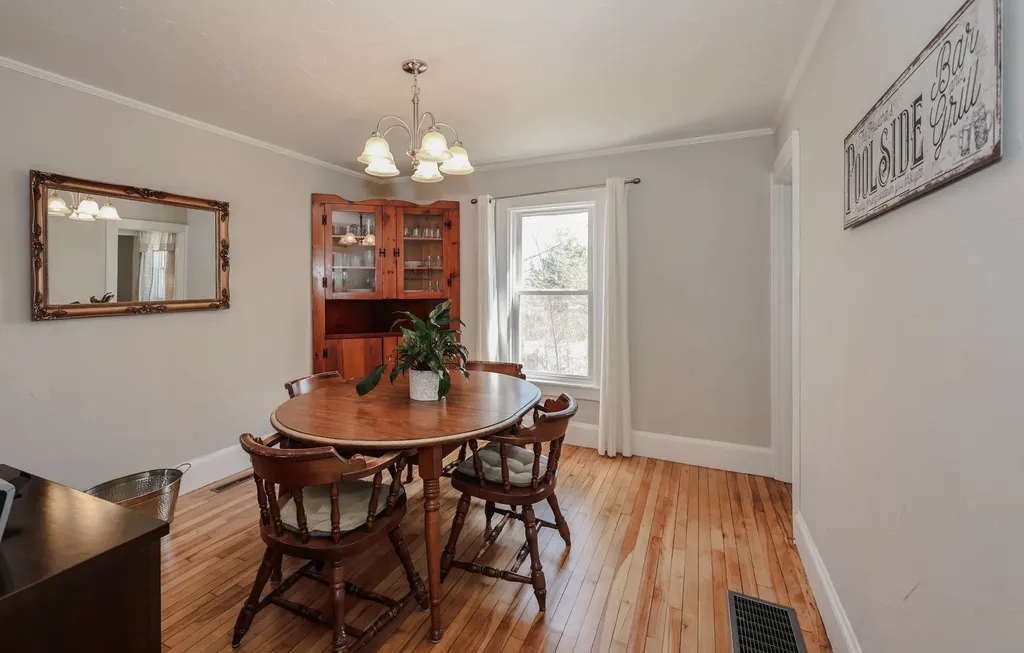 32 Turnpike Street Pembroke NH 03275