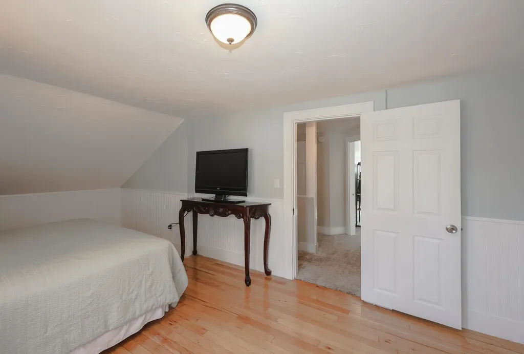 32 Turnpike Street Pembroke NH 03275