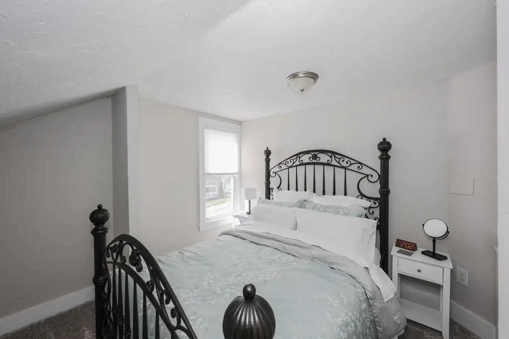 32 Turnpike Street Pembroke NH 03275