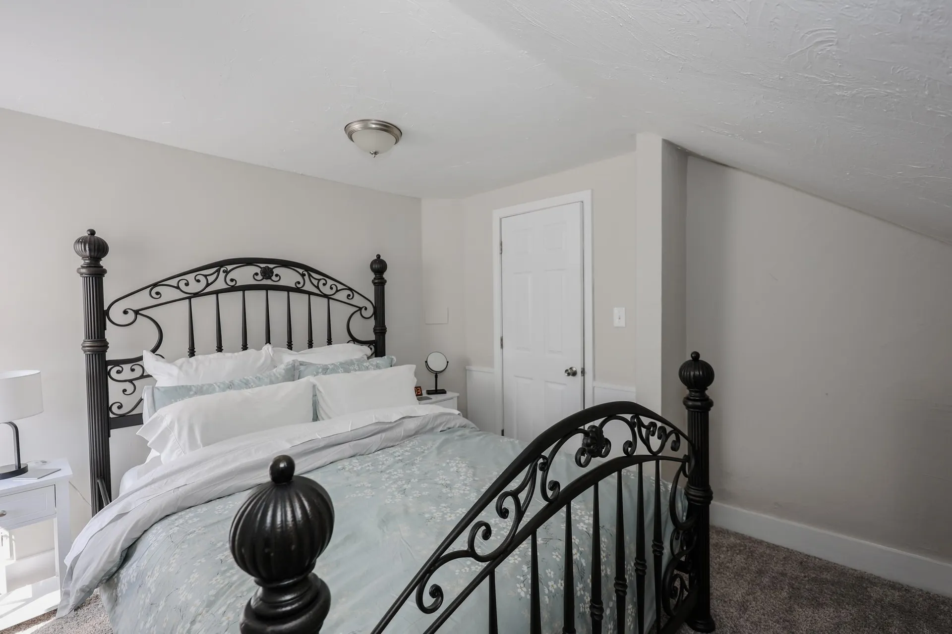 32 Turnpike Street Pembroke NH 03275