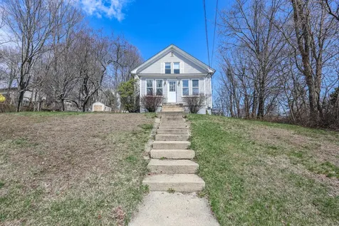 32 Turnpike Street Pembroke NH 03275