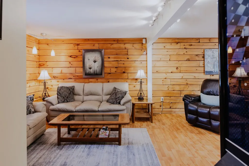 43 Moccasin Trail Hillsborough NH 03244