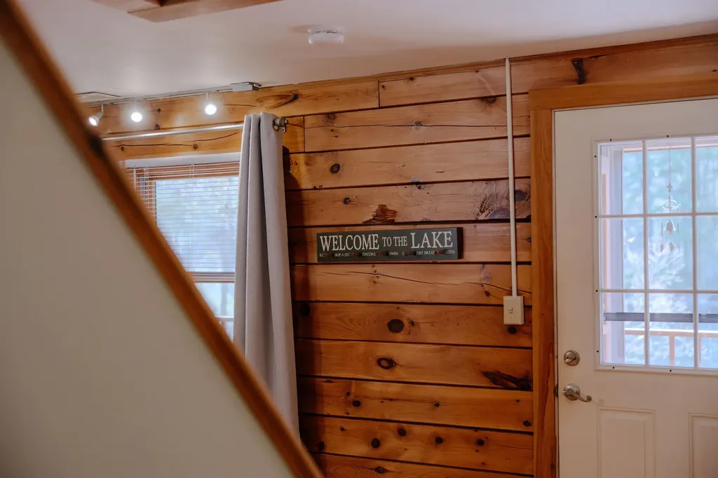 43 Moccasin Trail Hillsborough NH 03244