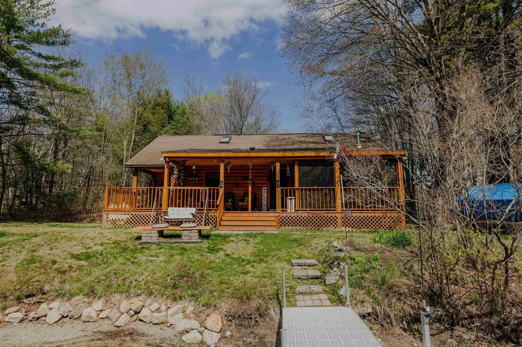43 Moccasin Trail Hillsborough NH 03244