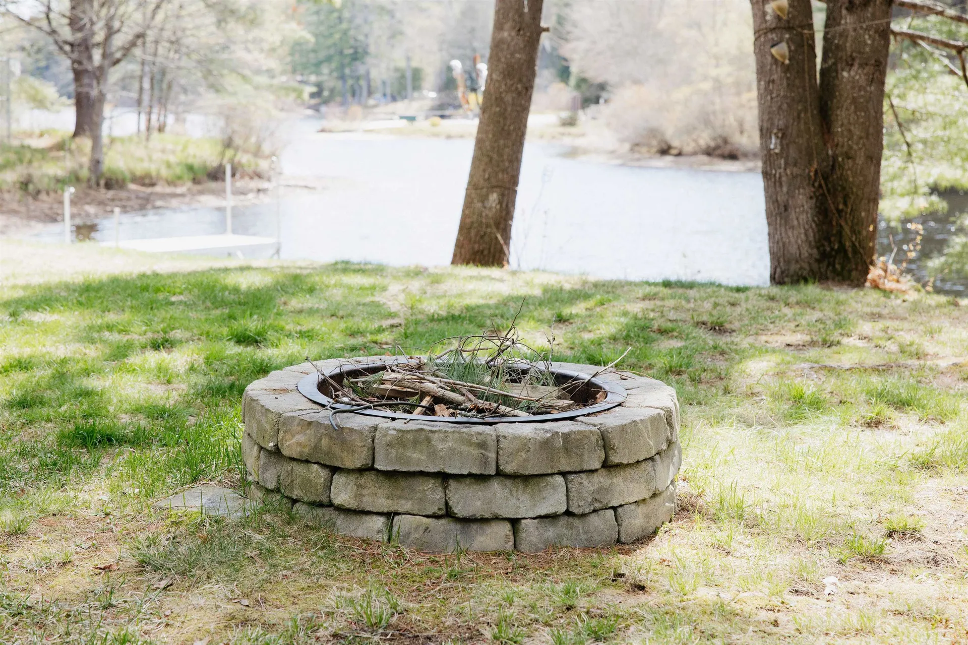 43 Moccasin Trail Hillsborough NH 03244