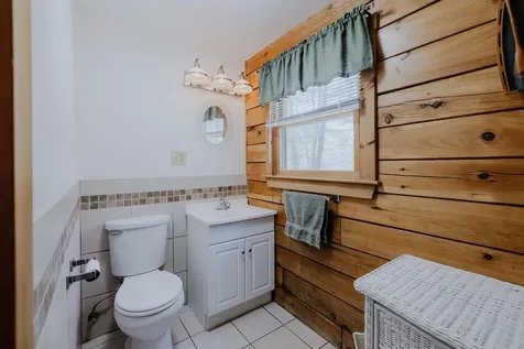 43 Moccasin Trail Hillsborough NH 03244