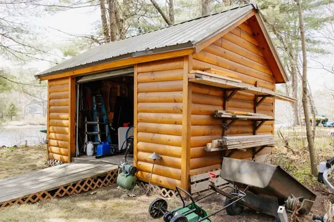 43 Moccasin Trail Hillsborough NH 03244