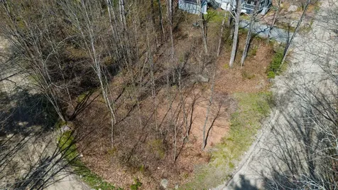 43 Moccasin Trail Hillsborough NH 03244