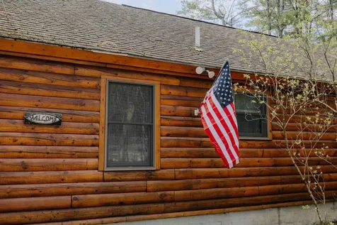 43 Moccasin Trail Hillsborough NH 03244