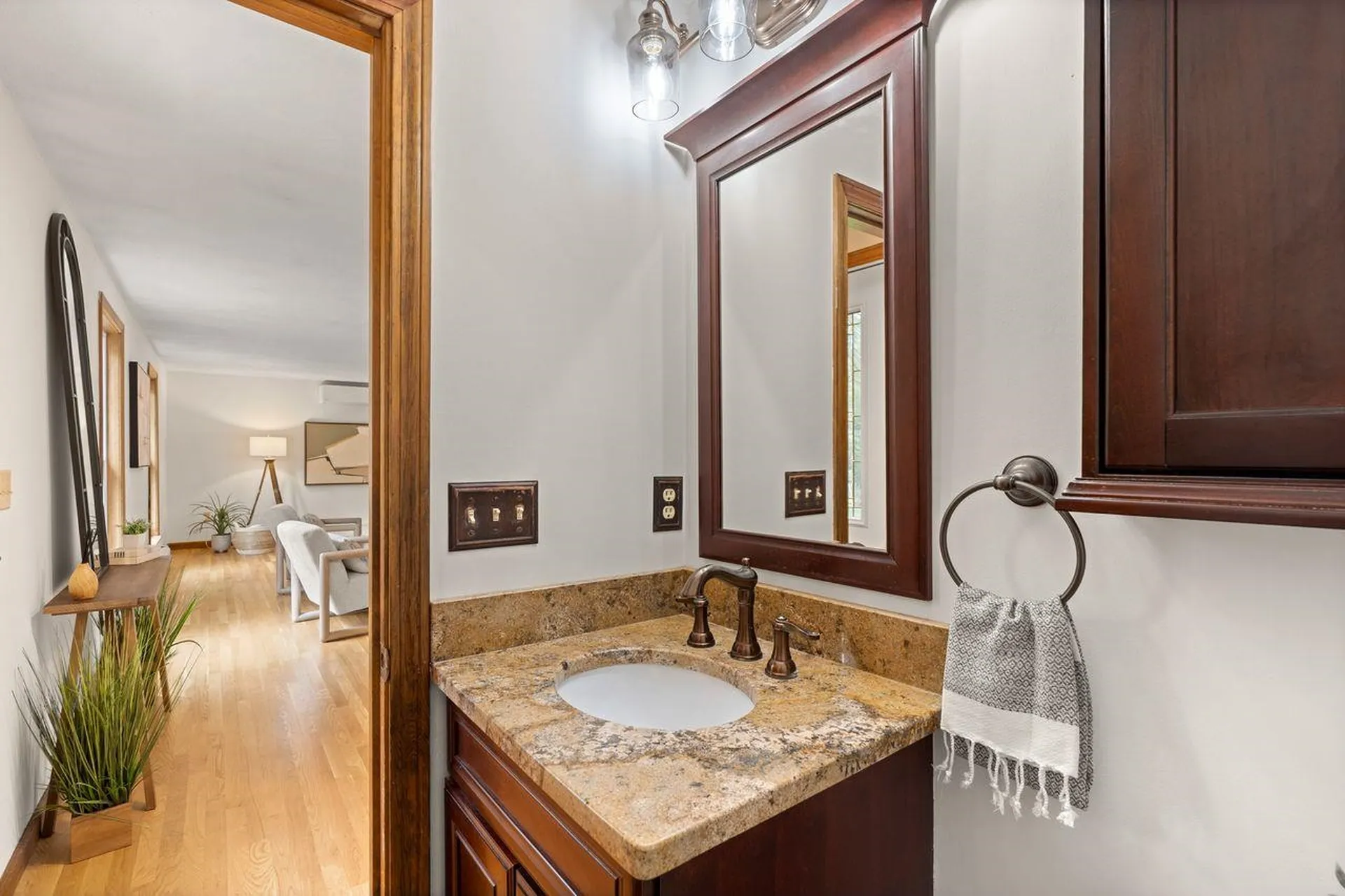 5 Wentworth Drive Bedford NH 03110