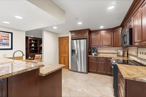 5 Wentworth Drive Bedford NH 03110