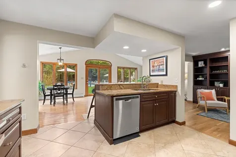 5 Wentworth Drive Bedford NH 03110