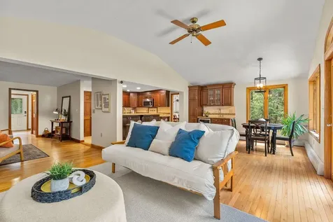5 Wentworth Drive Bedford NH 03110