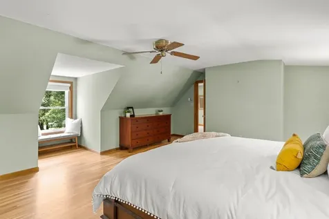 5 Wentworth Drive Bedford NH 03110