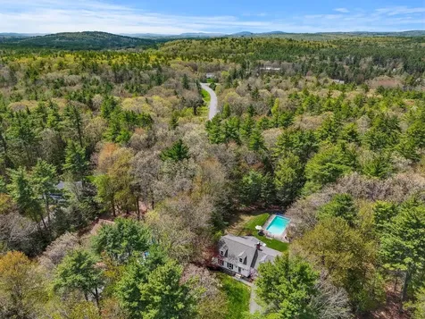 5 Wentworth Drive Bedford NH 03110
