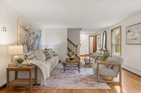 5 Wentworth Drive Bedford NH 03110