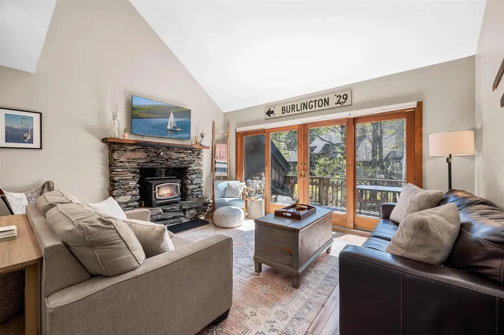 4649 Battleground Road Fayston VT 05673