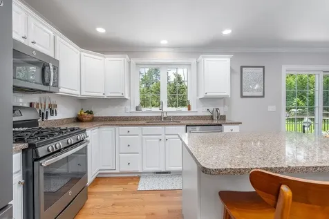 114 Young Road Barrington NH 03825