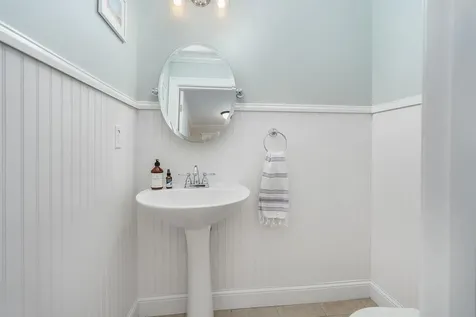 114 Young Road Barrington NH 03825