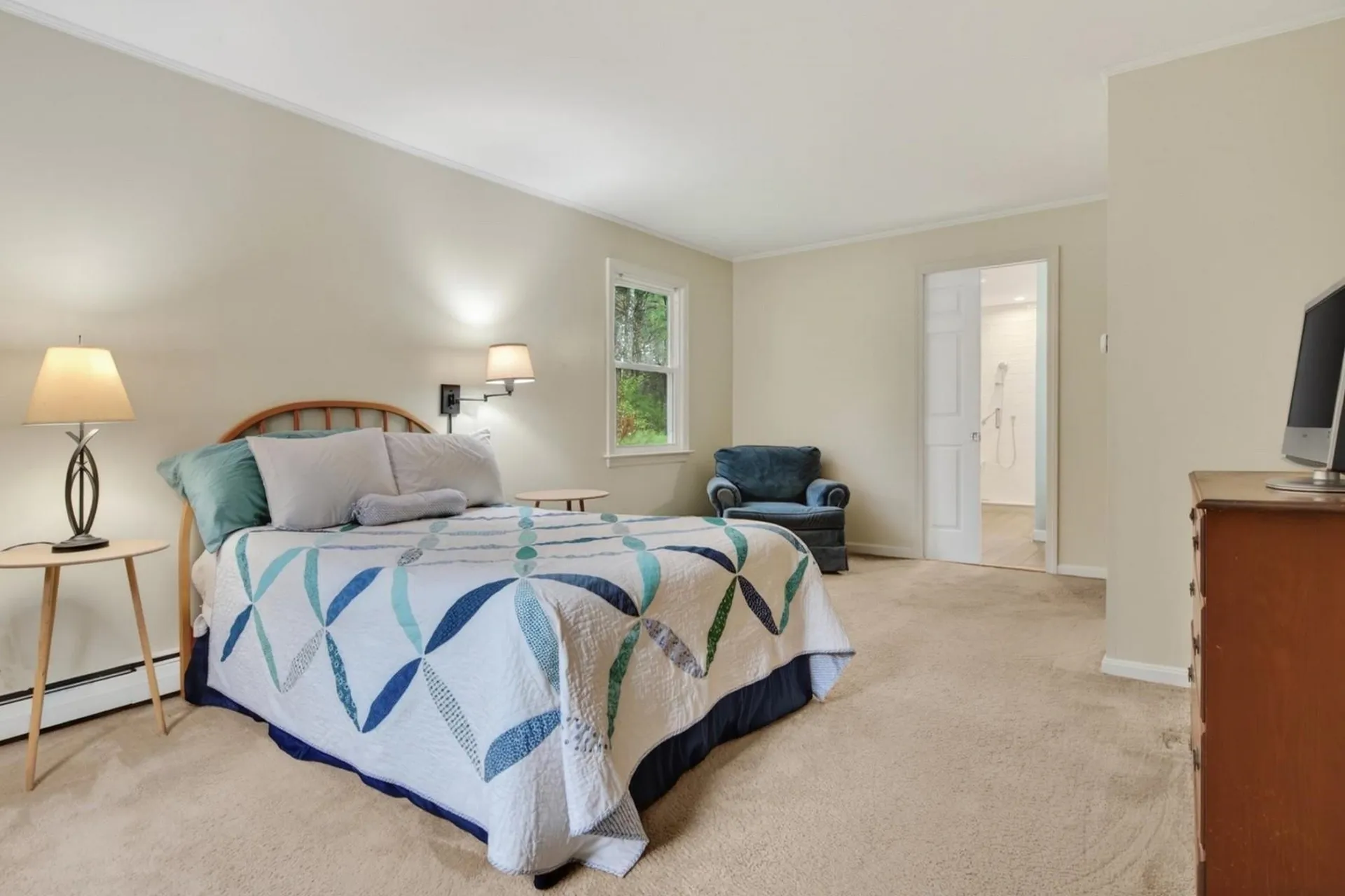 274 North Grove Street Rutland Town VT 05701