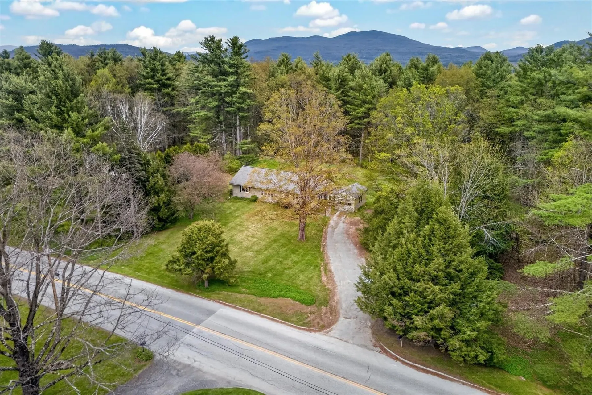 274 North Grove Street Rutland Town VT 05701