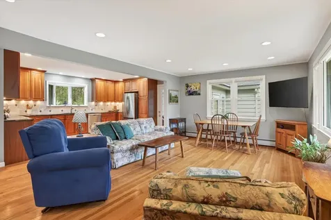 274 North Grove Street Rutland Town VT 05701