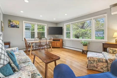 274 North Grove Street Rutland Town VT 05701