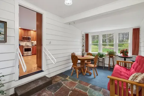274 North Grove Street Rutland Town VT 05701