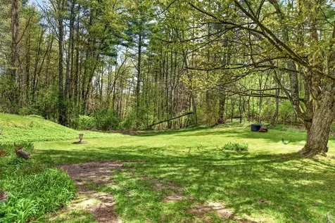 274 North Grove Street Rutland Town VT 05701
