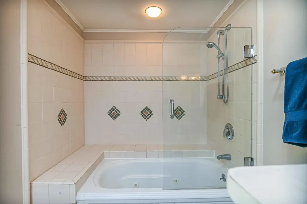 4 Hearthstone Drive Kennebunk ME 04043