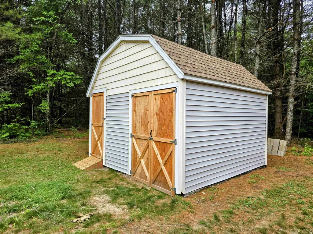 77 Trapper Road Campton NH 03223