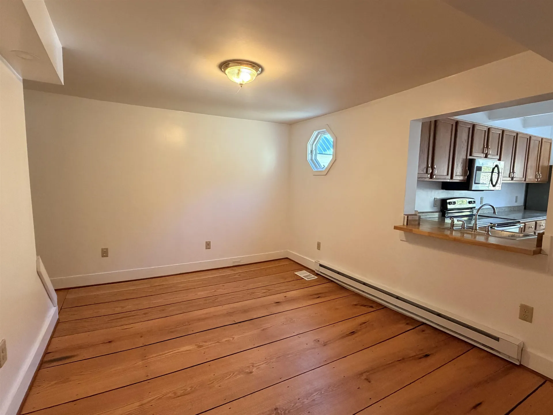 27 Ashuelot Street Winchester NH 03470