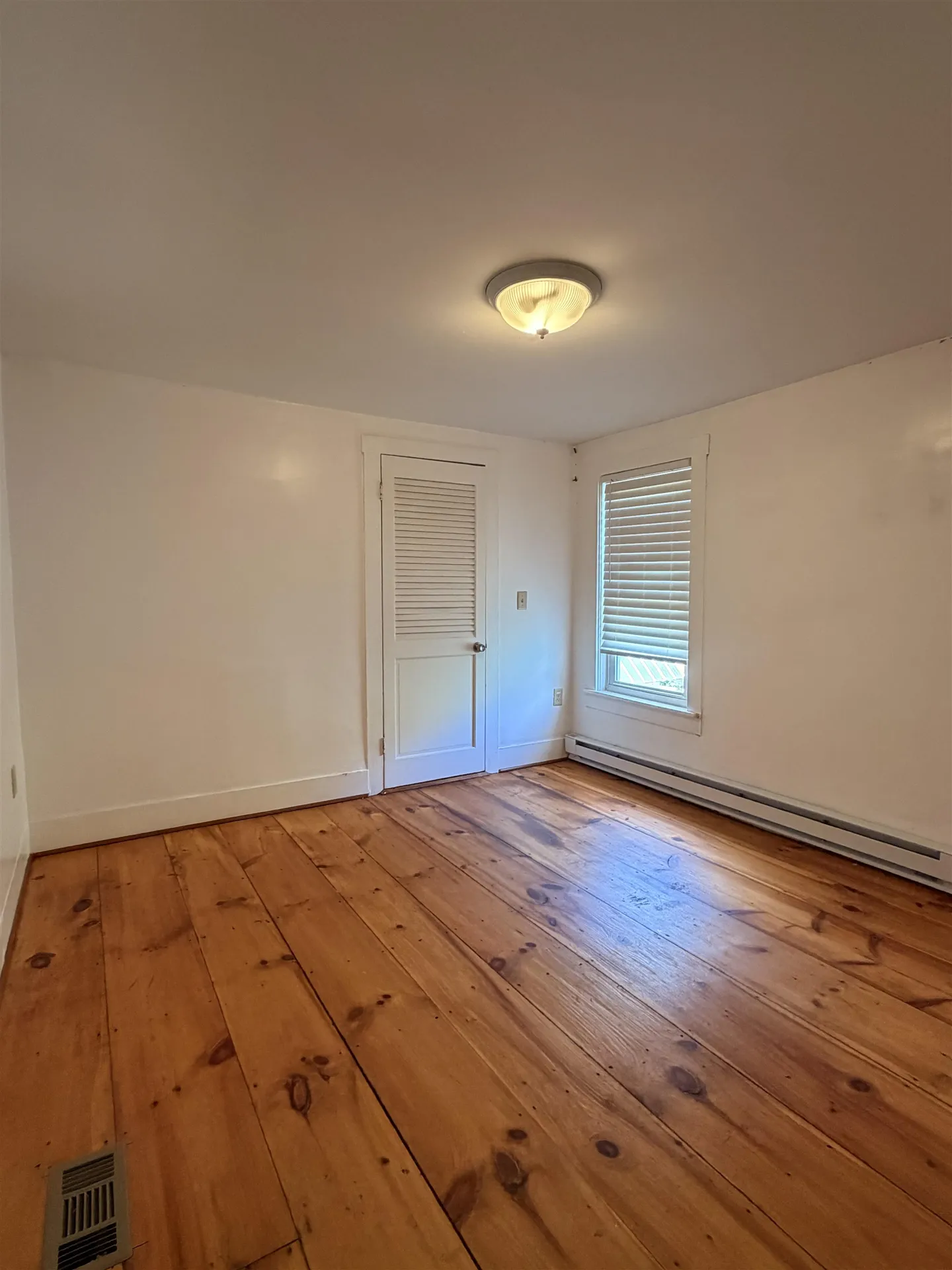 27 Ashuelot Street Winchester NH 03470