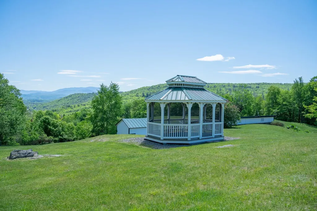 352 Maple Hill Road Newbury VT 05051
