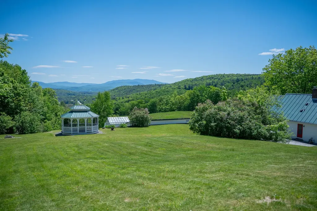 352 Maple Hill Road Newbury VT 05051