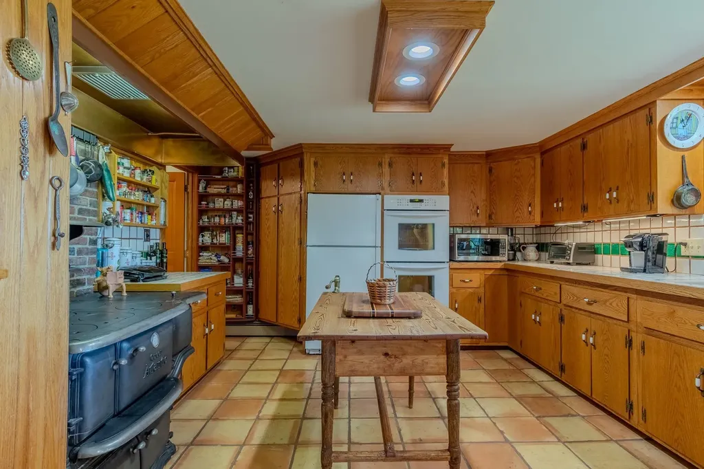 352 Maple Hill Road Newbury VT 05051