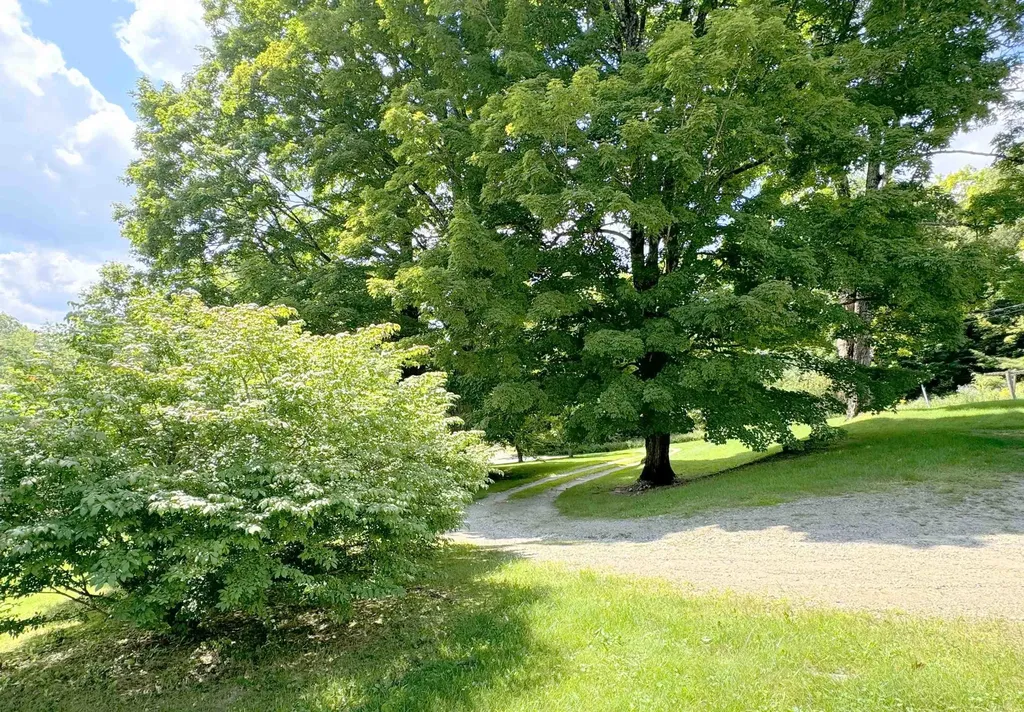 352 Maple Hill Road Newbury VT 05051