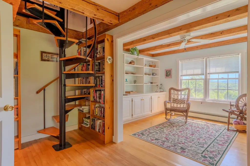 352 Maple Hill Road Newbury VT 05051