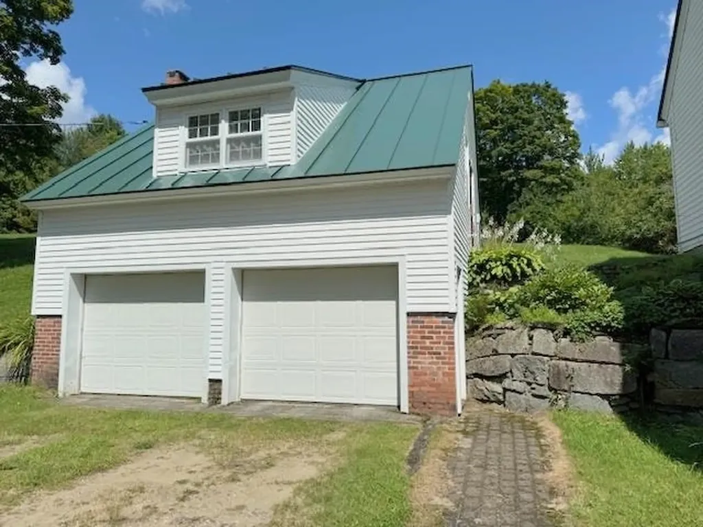 352 Maple Hill Road Newbury VT 05051