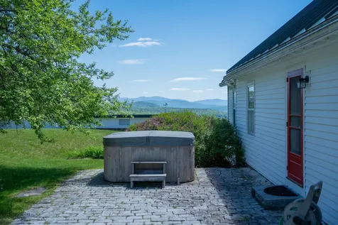 352 Maple Hill Road Newbury VT 05051
