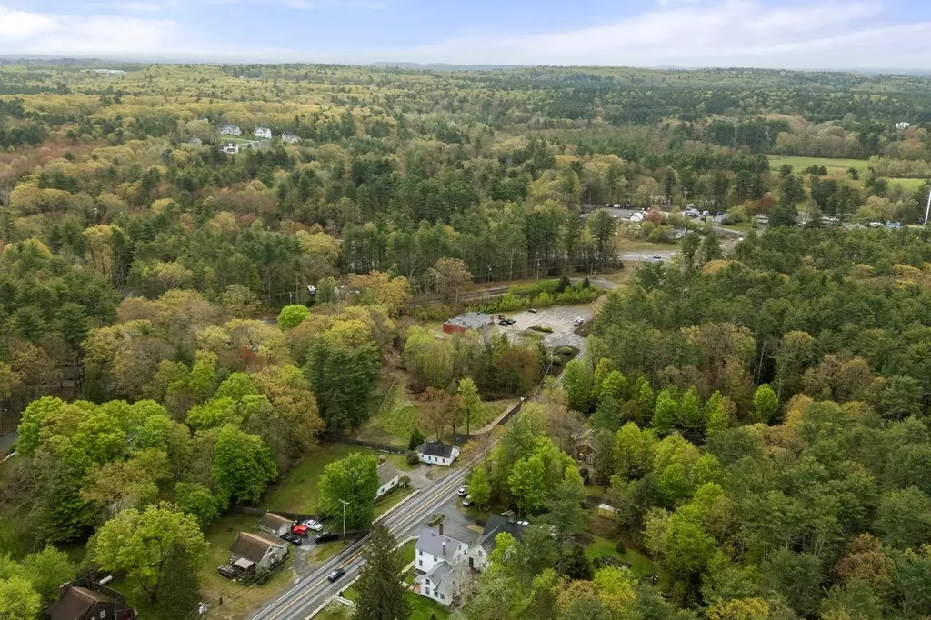 6 Mammoth Road Windham NH 03087