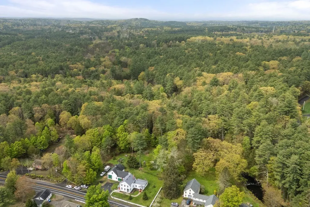 6 Mammoth Road Windham NH 03087